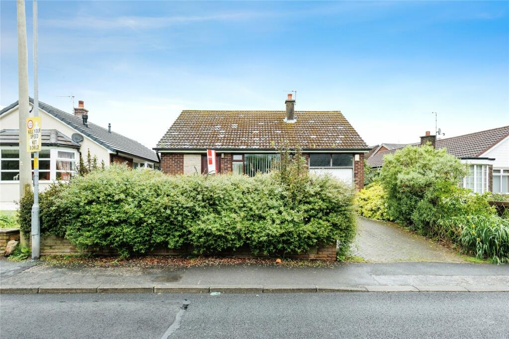 Main image of property: Yew Tree Lane, Dukinfield, Greater Manchester, SK16