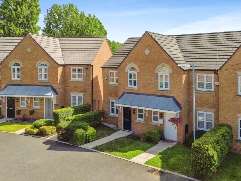 Main image of property: Peak Place, Hyde, Greater Manchester, SK14