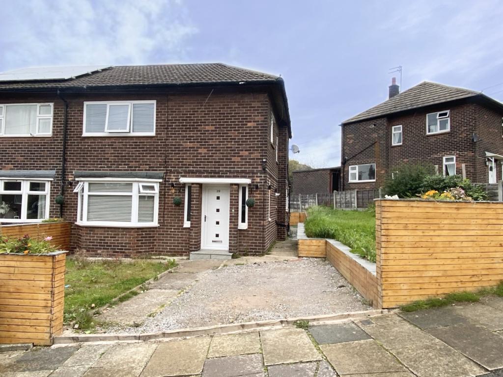 3 bedroom semidetached house for sale in Besom Lane, Millbrook