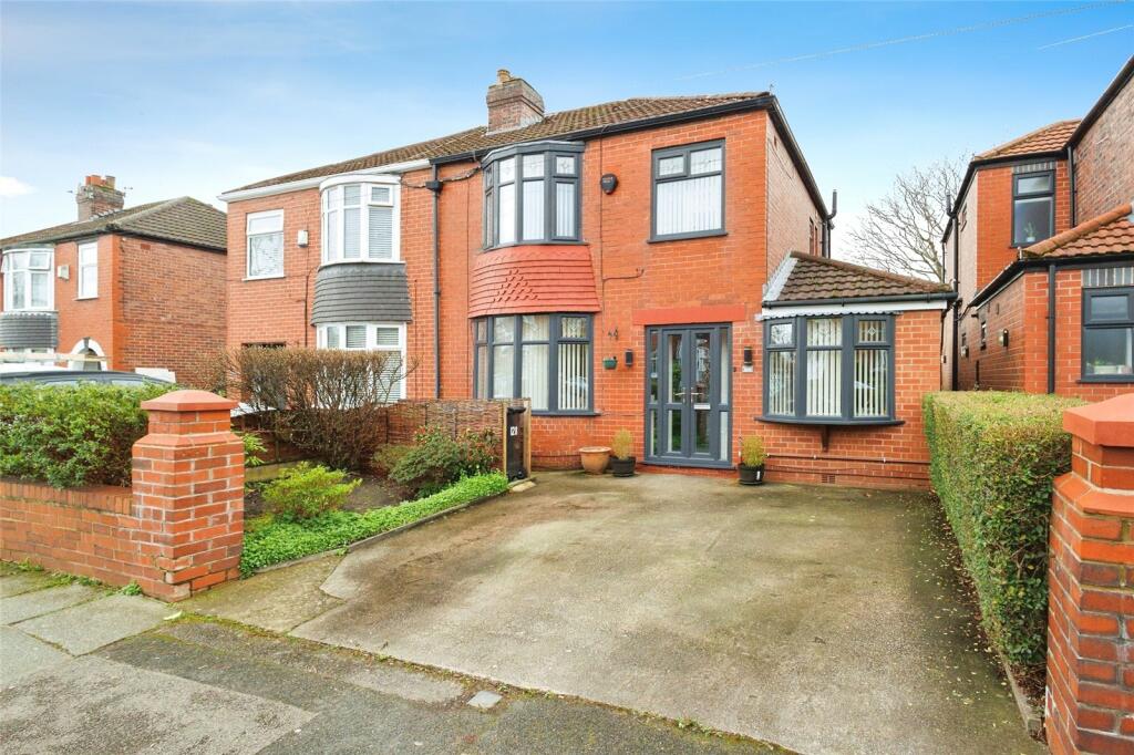 4 bedroom semi-detached house for sale in Broadstone Road, Stockport, Greater Manchester, SK4