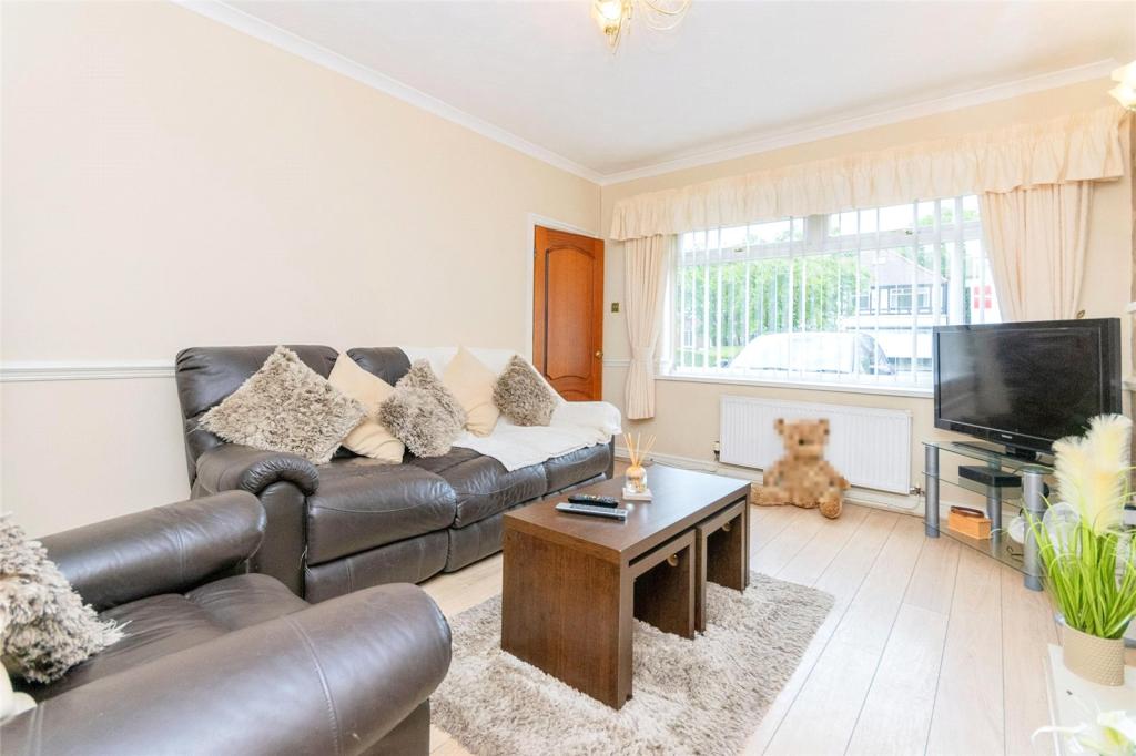 3 bedroom semidetached house for sale in Higher Bents Lane, Bredbury