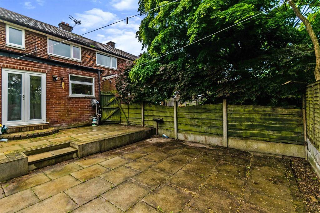 3 bedroom semidetached house for sale in Higher Bents Lane, Bredbury