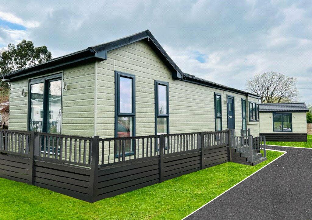 2 bedroom detached house for sale in Newton Hall Lane, Mobberley