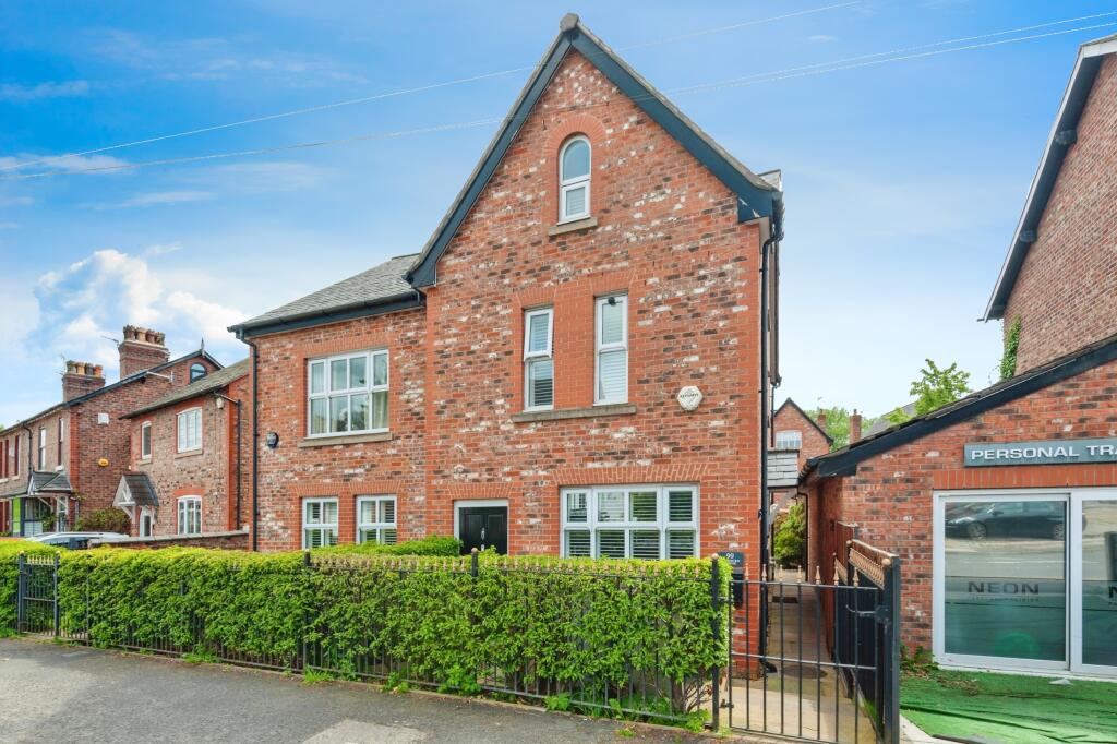 3 bedroom semidetached house for sale in Brook Lane, Alderley Edge