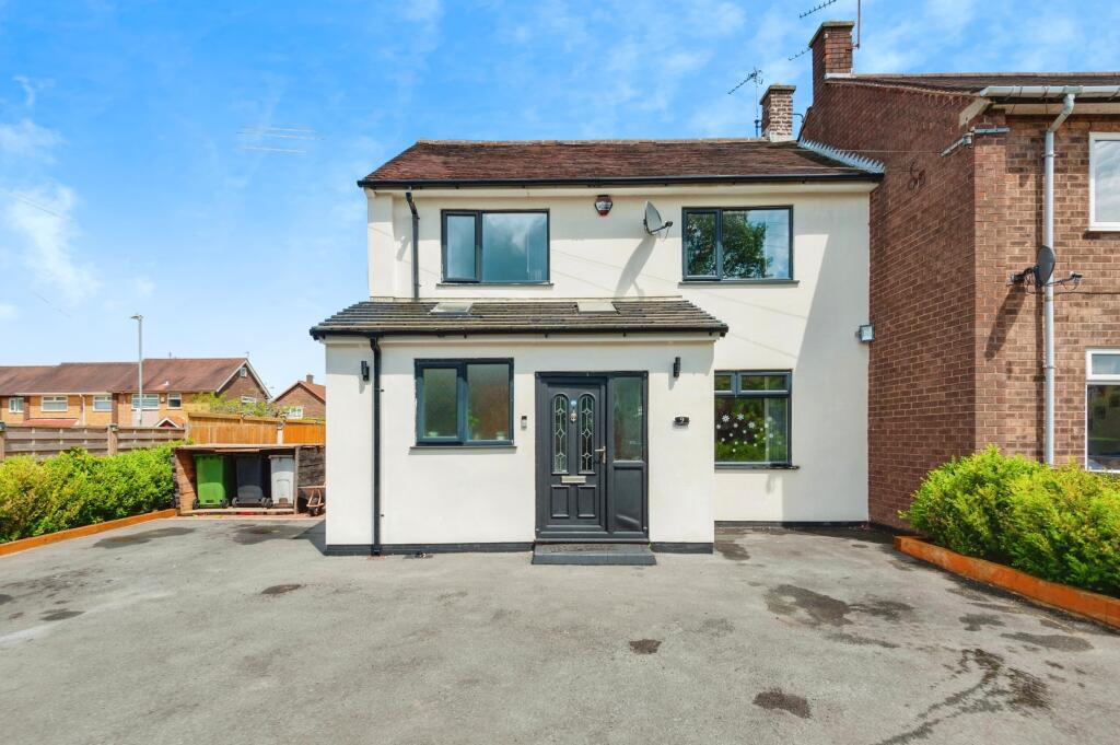 3 bedroom semidetached house for sale in Delamere Road, Handforth