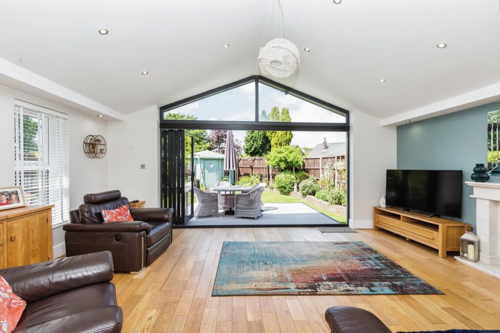 4 bedroom detached house for sale in Duddle Lane, WaltonleDale, Preston, PR5