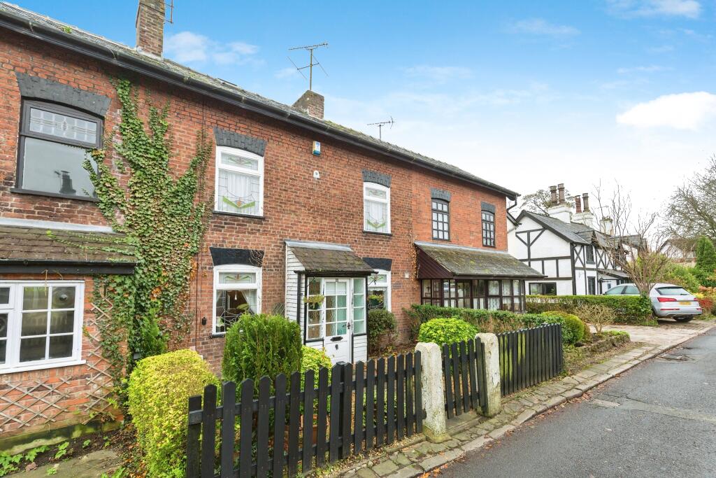 2 bedroom terraced house for sale in Walton Green, WaltonleDale