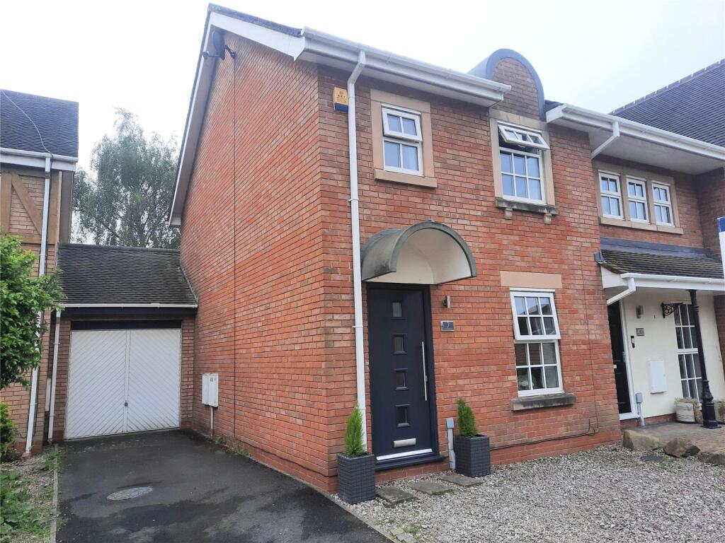 3 bedroom end of terrace house