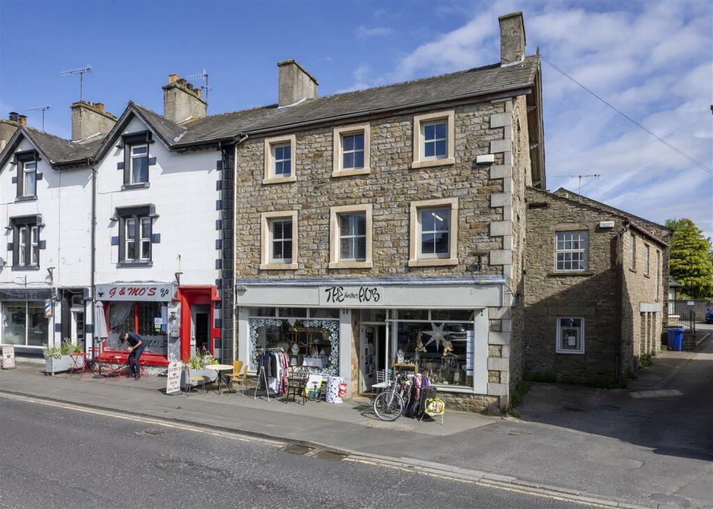 Commercial property for sale in 42 Main Street, Bentham, LA2