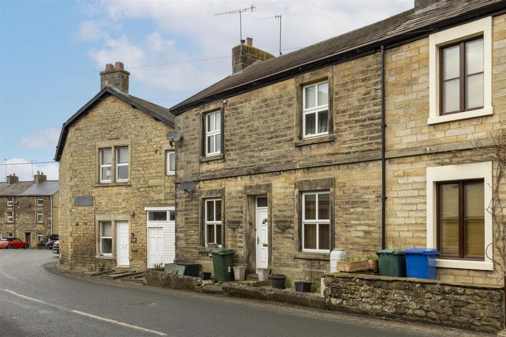 Main image of property: Flat 2, 8 Main Street, Low Bentham