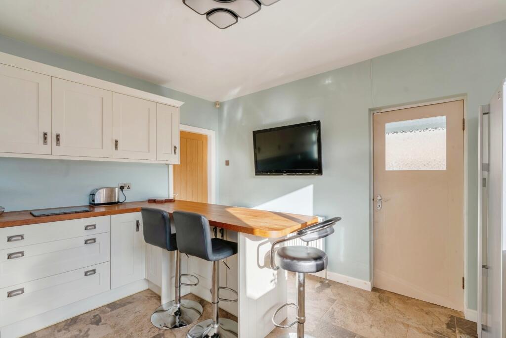Additional property image - Highfield Avenue, Burnley, Lancashire, BB10