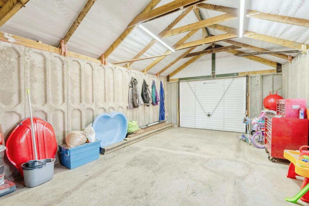 Additional property image - Highfield Avenue, Burnley, Lancashire, BB10