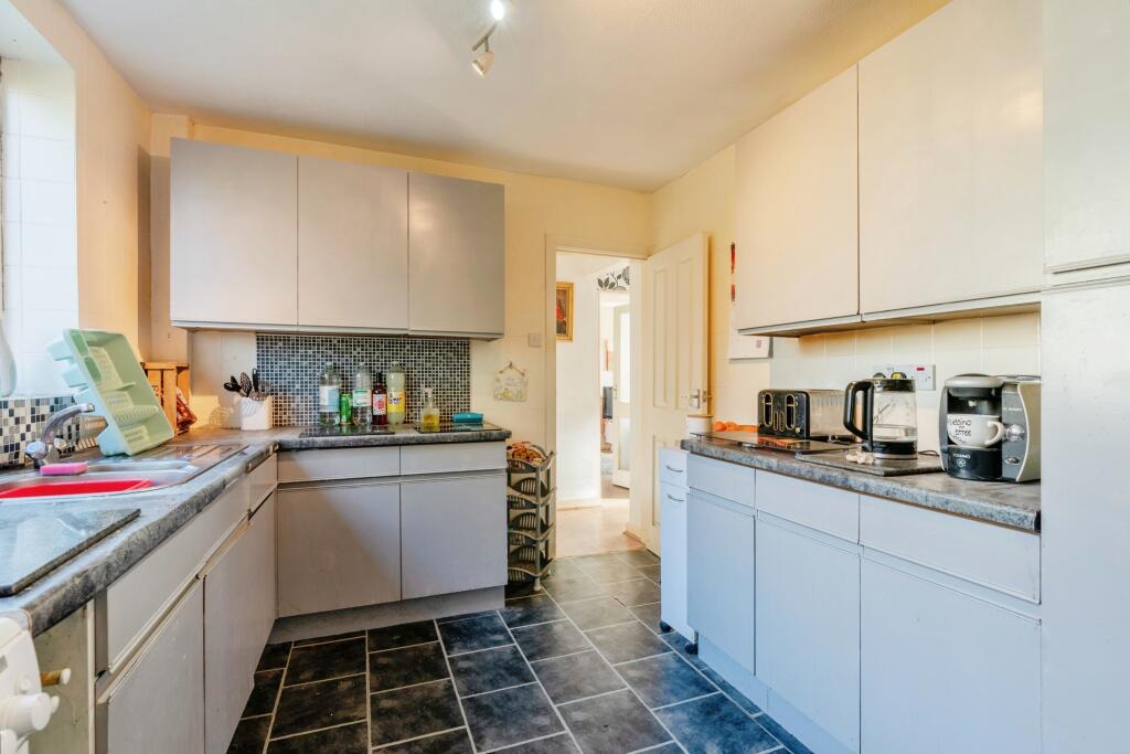 Additional property image - Hallwood Close, Reedley, Burnley, BB10