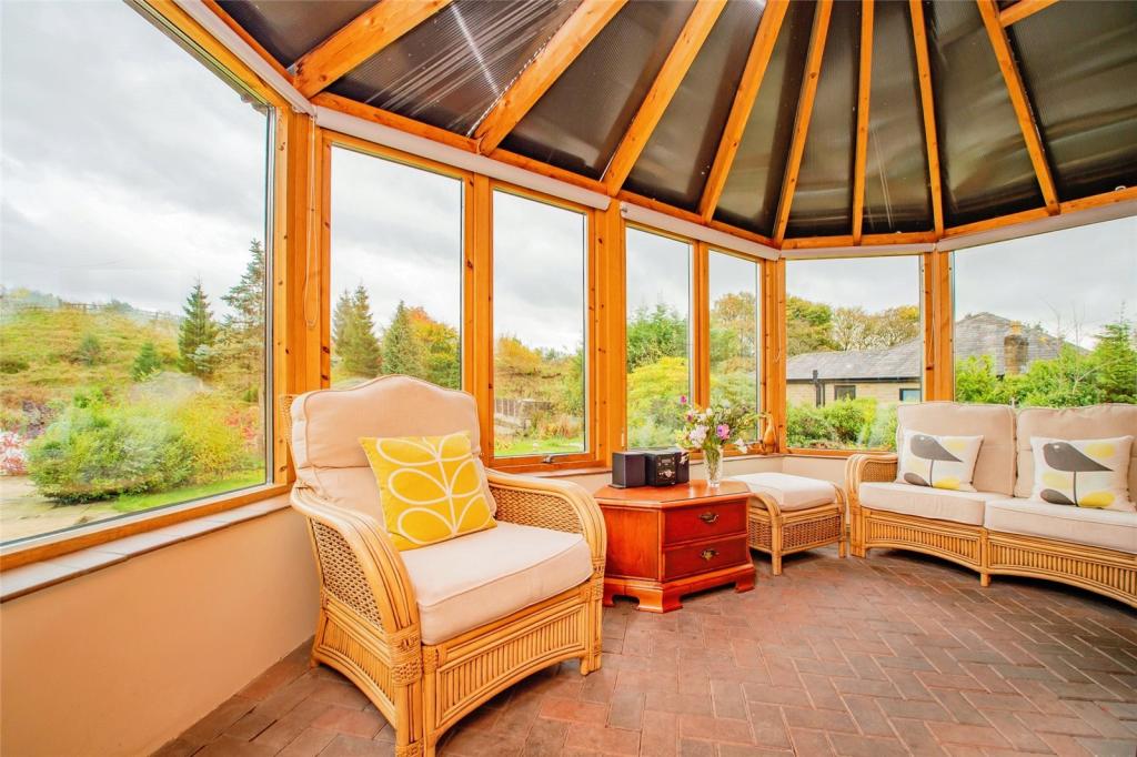 4 bedroom bungalow for sale in Rosebank, Ramsbottom, Bury, Lancashire, BL0