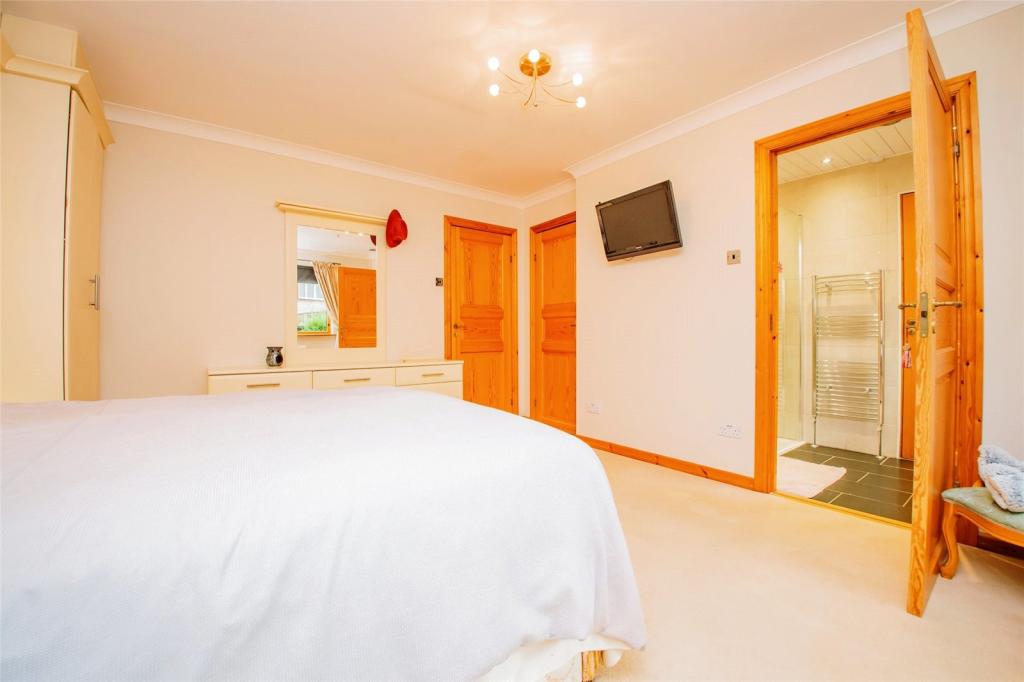 4 bedroom bungalow for sale in Rosebank, Ramsbottom, Bury, Lancashire, BL0