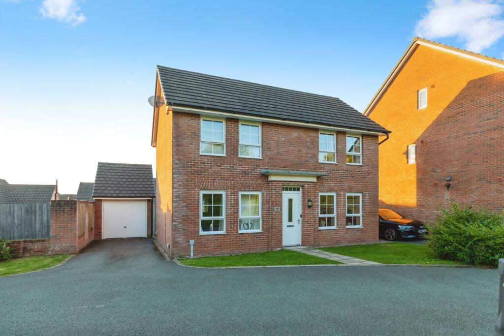 Main image of property: Lodge Close, Radcliffe, Manchester, Greater Manchester, M26