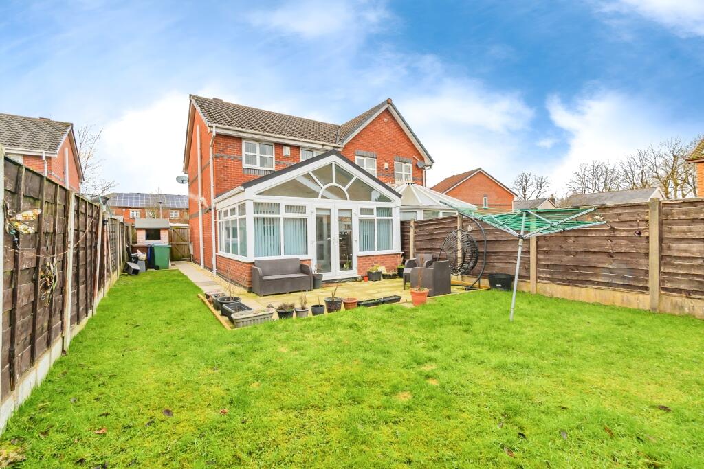 Additional property image - Finchley Close, Bury, Greater Manchester, BL8