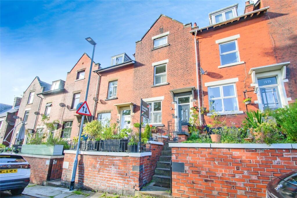 Main image of property: Queens Place, Summerseat, Bury, Greater Manchester, BL9