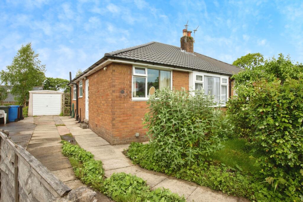 2 bedroom bungalow for sale in Thirlmere Drive, Withnell, Chorley