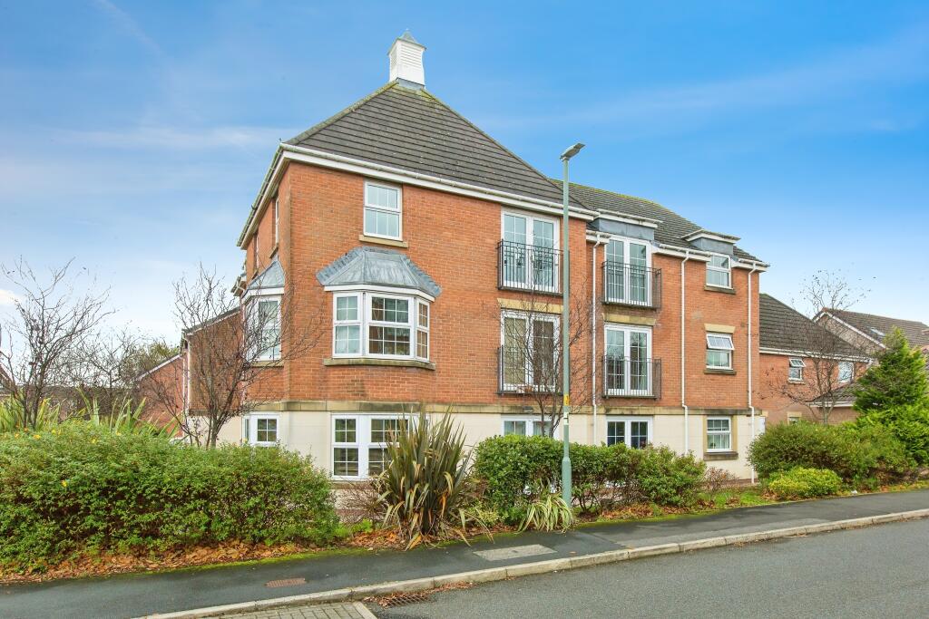 2 bedroom flat for sale in Marine Crescent, Buckshaw Village, Chorley