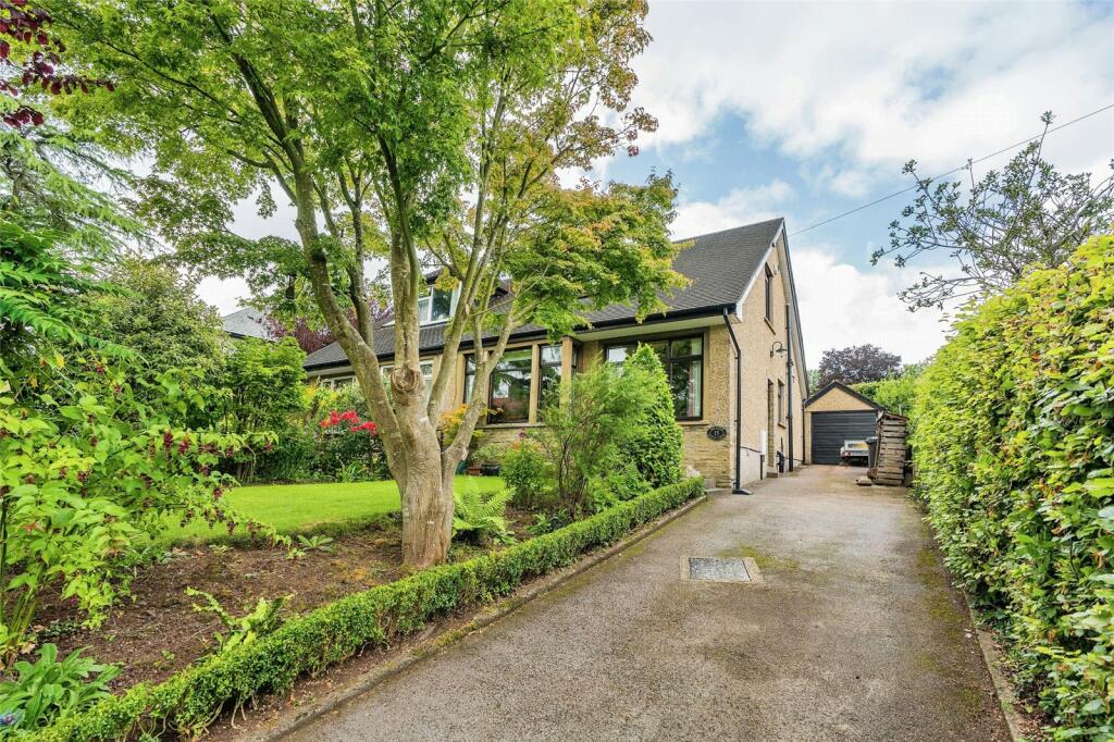 4 bedroom semidetached house for sale in Prospect Drive, Hest Bank, Lancaster, Lancashire, LA2
