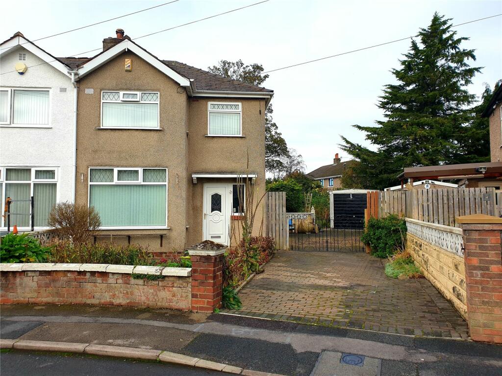 3 bedroom semidetached house for sale in Edenvale Crescent, Lancaster