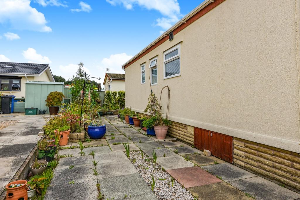 1 bedroom mobile home for sale in The Close, Wyre Vale Park, Garstang