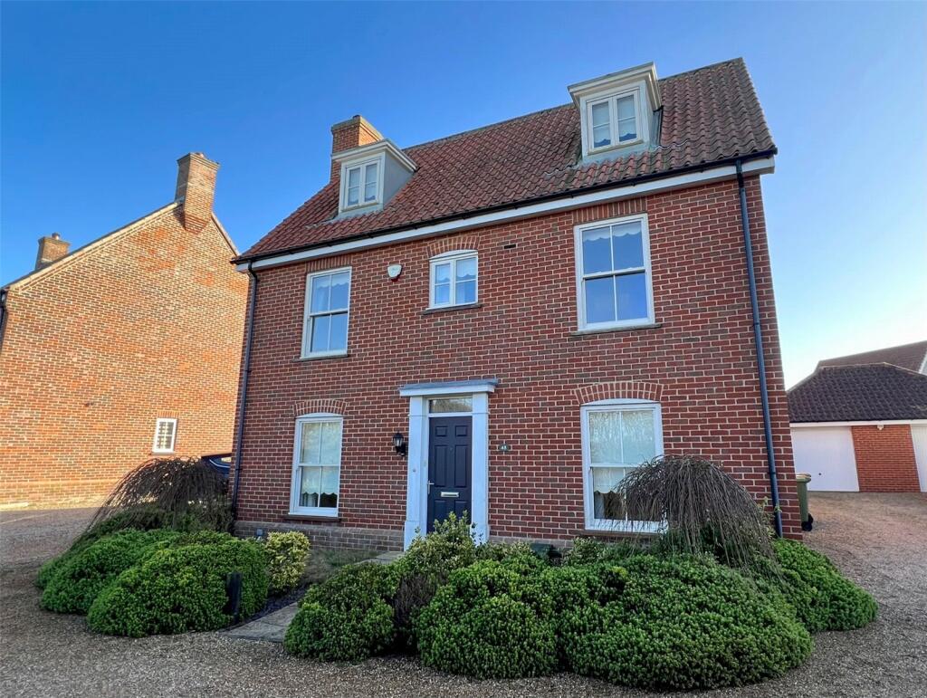 4 bedroom detached house for sale in Christophers Close, Northrepps