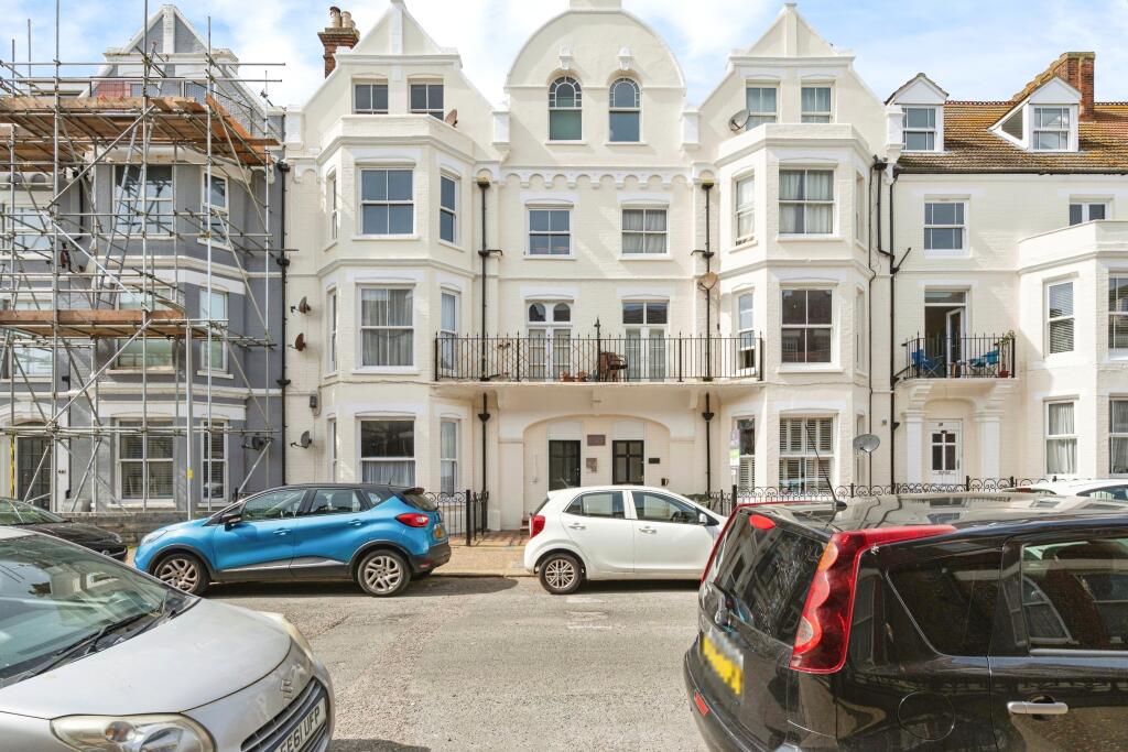2 bedroom flat for sale in Cabbell Road, Cromer, Norfolk, NR27