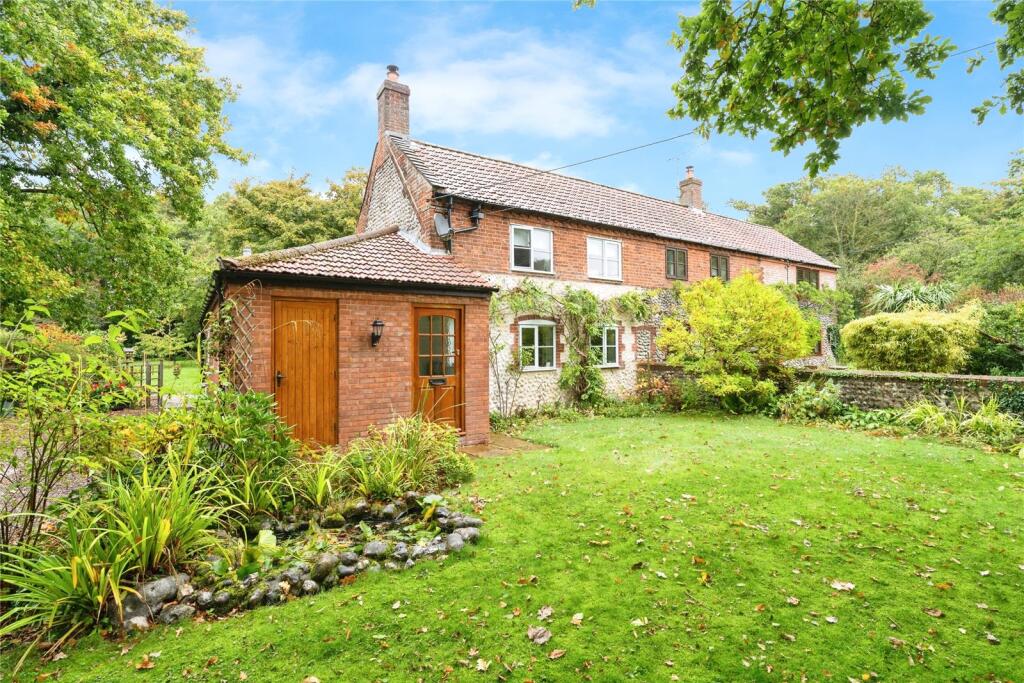 Main image of property: The Green, Felbrigg, Norwich, Norfolk, NR11