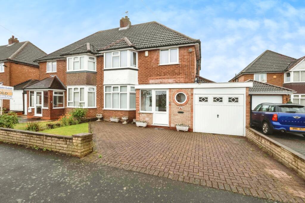 3 bedroom semidetached house for sale in Blandford Avenue, Birmingham