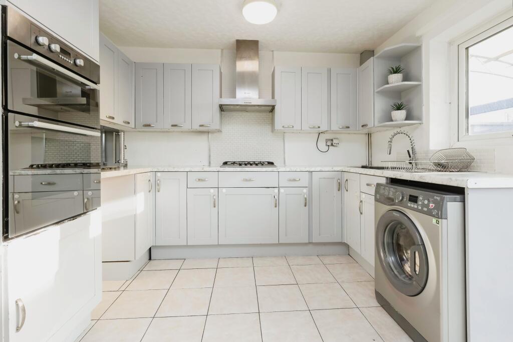 Additional property image - Winchester Drive, Birmingham, West Midlands, B37