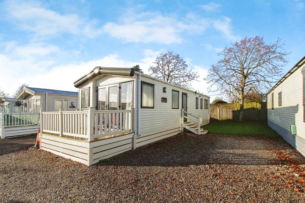 2 bedroom detached house for sale in New River Bank, Littleport, Ely