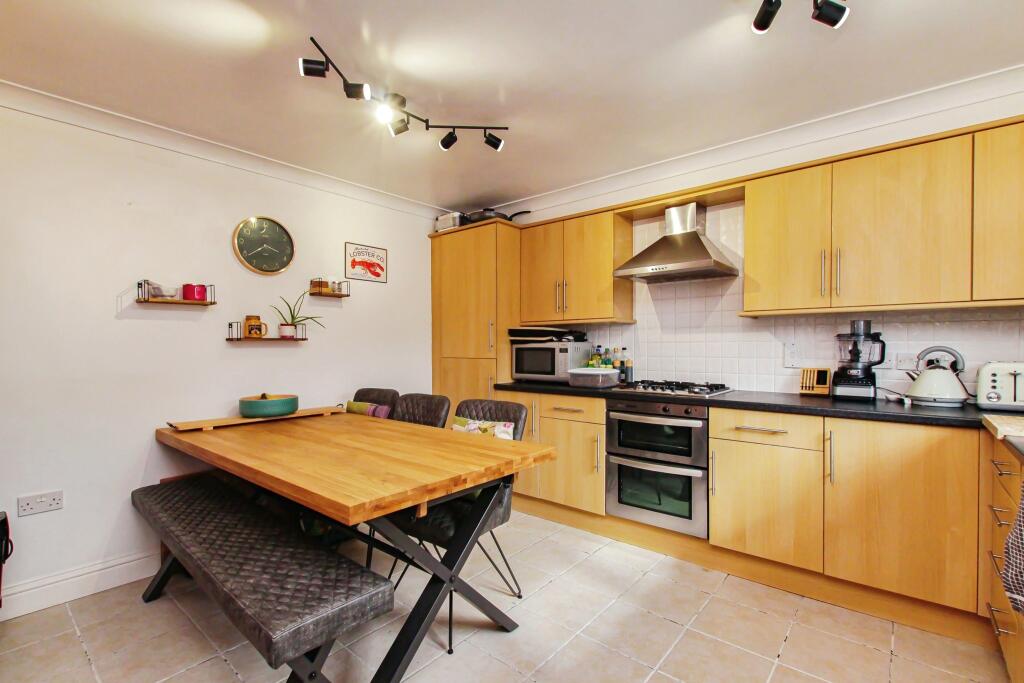 Additional property image - Wisbech Road, Littleport, Ely, Cambridgeshire, CB6