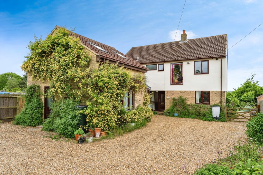 Main image of property: The Row, Sutton, Ely, Cambridgeshire, CB6