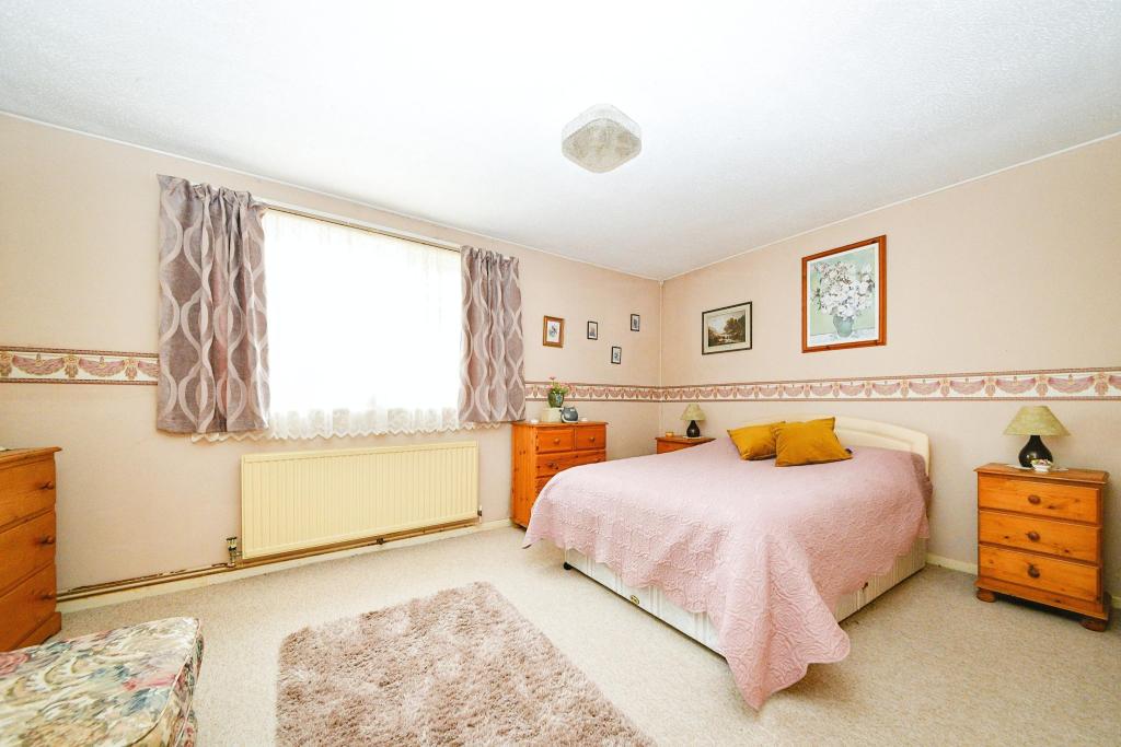 2 bedroom bungalow for sale in Appledore Lane, Wicken Green Village