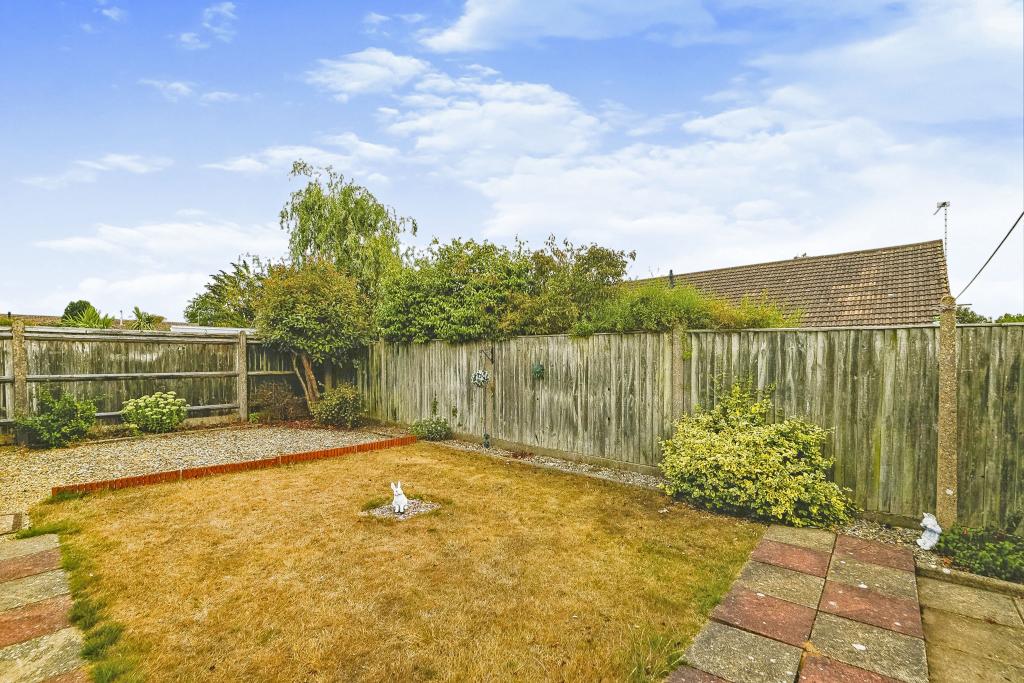 2 bedroom bungalow for sale in Appledore Lane, Wicken Green Village