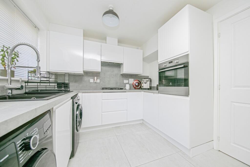 Main image of property: Kerrison Road, Framlingham, Woodbridge, Suffolk, IP13