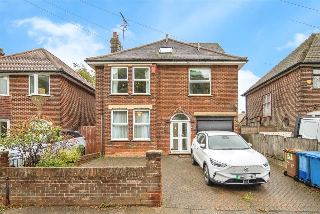 Main image of property: Clapgate Lane, Ipswich, Suffolk, IP3
