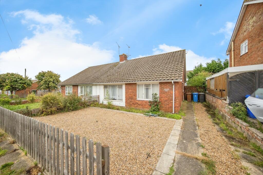 Main image of property: High View Road, IPSWICH, Suffolk, IP1