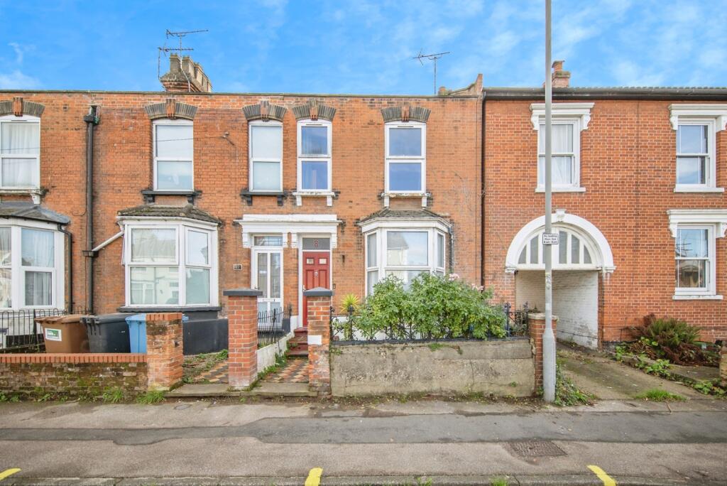 3 bedroom terraced house