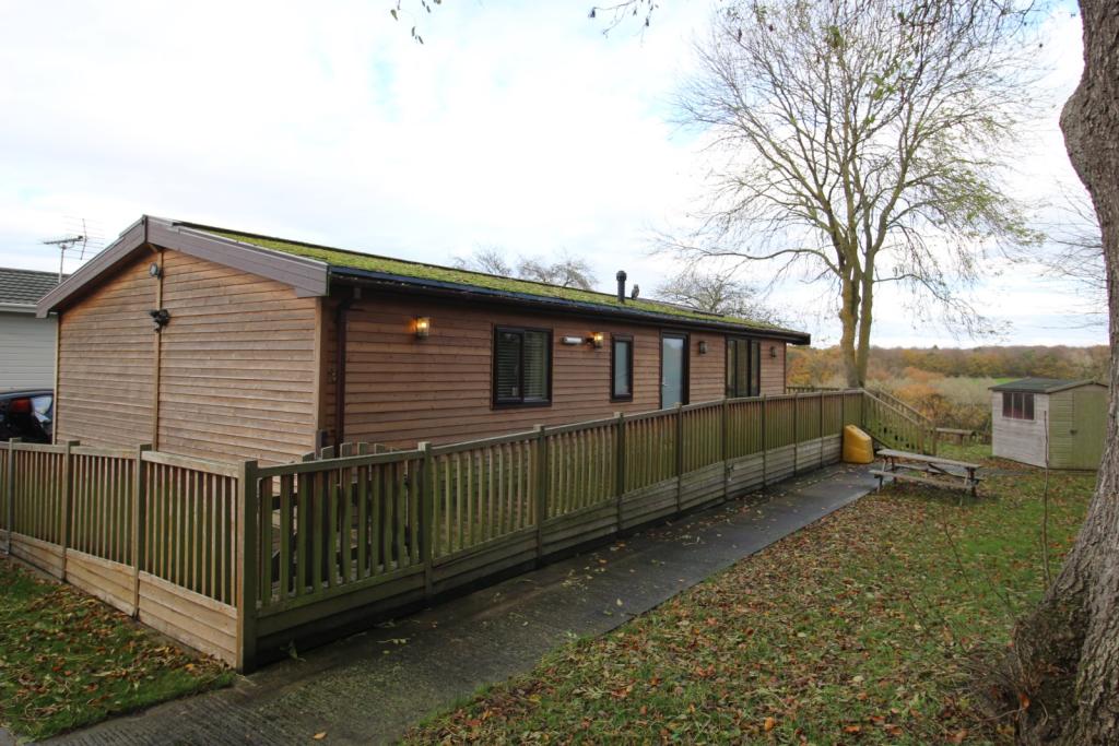 3 bedroom mobile home for sale in East Bergholt, Colchester, Suffolk, CO7