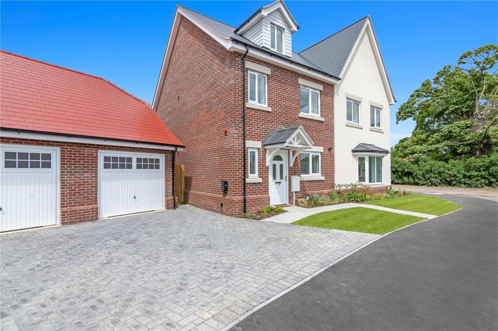 Main image of property: Hunters Rest, Turnpike Road, Red Lodge, Bury St. Edmunds, Suffolk, IP28