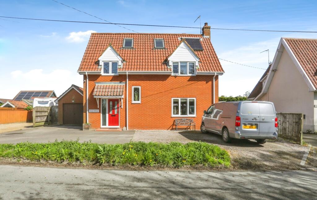 Main image of property: Debenham Road, STOWMARKET, Suffolk, IP14