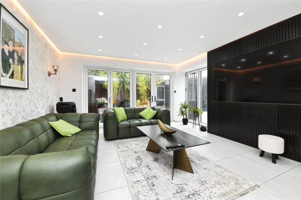 Main image of property: Daltons Fen, Pitsea, Basildon, Essex, SS13