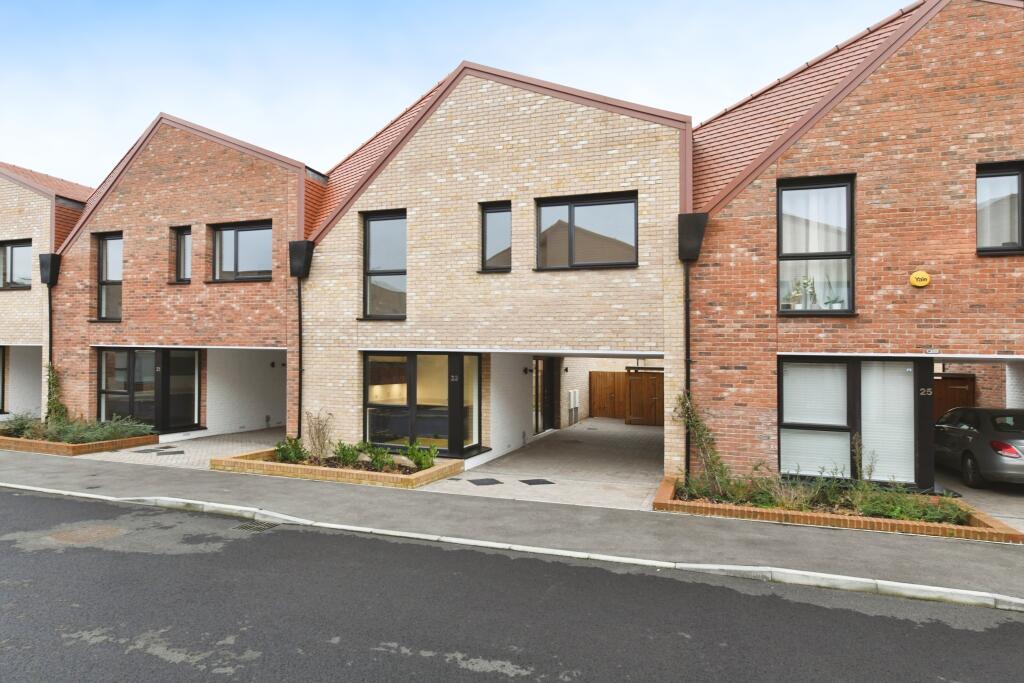 Main image of property: Beechwood, Basildon, Essex, SS14