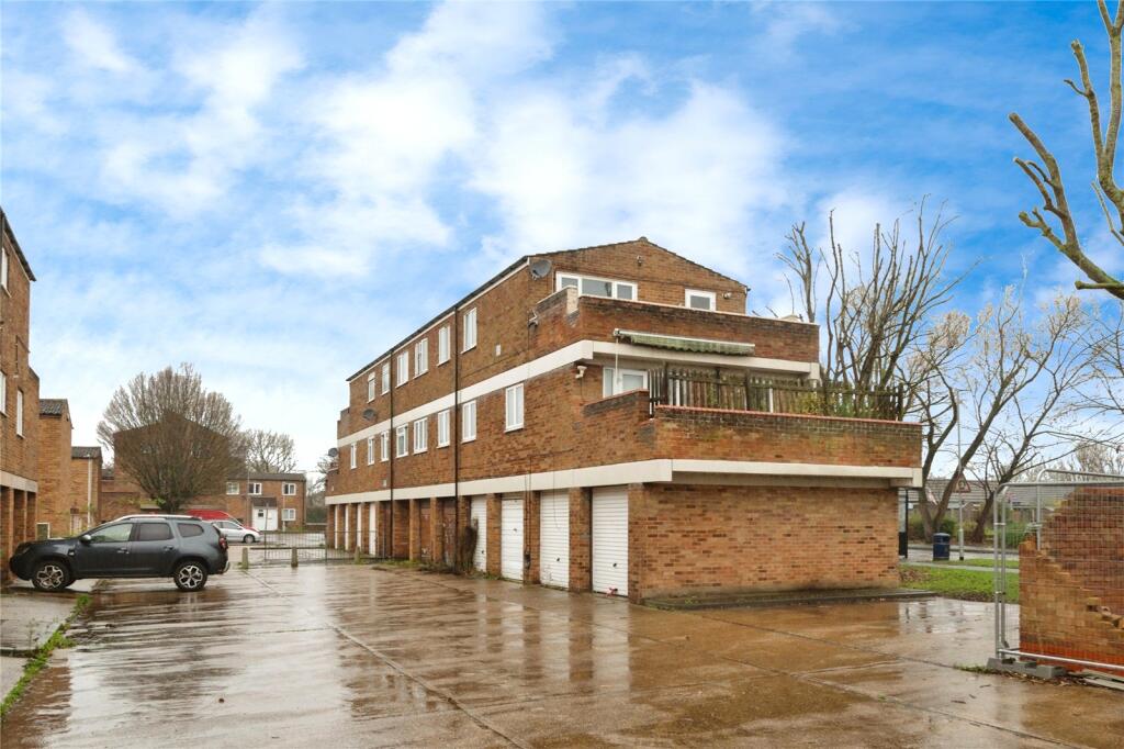 Main image of property: Wythefield, Basildon, Essex, SS13