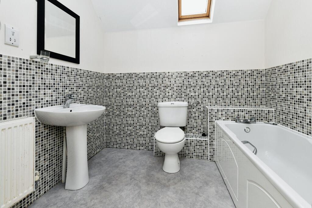 2 bedroom house for sale in Baden Powell Close, Great Baddow