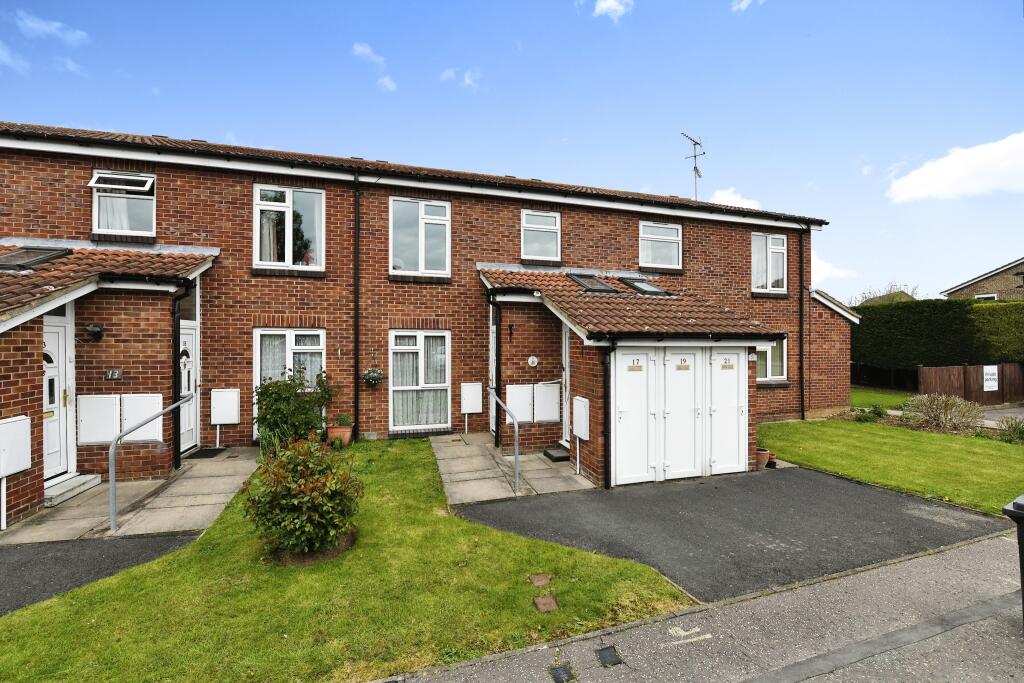 1 bedroom maisonette for sale in Constable View, Chelmsford, Essex, CM1