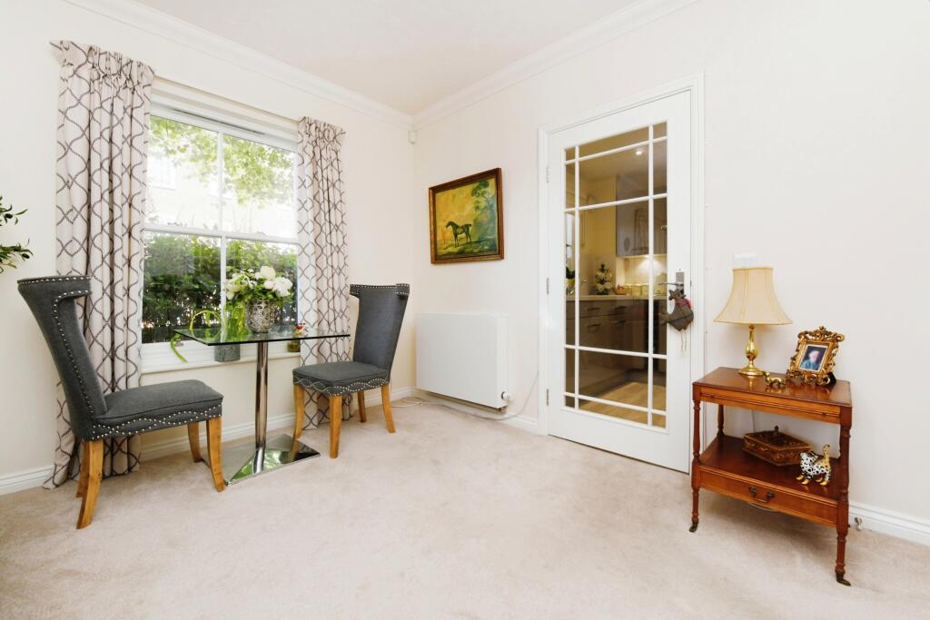 Additional property image - New London Road, Chelmsford, Essex, CM2
